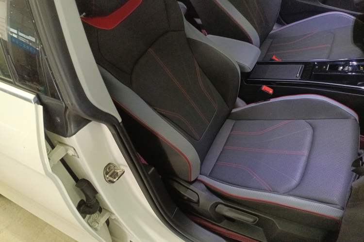 Used Volkswagen Lamando 2022 Lavida L 280TSI DSG Cool & Spicy Edition
