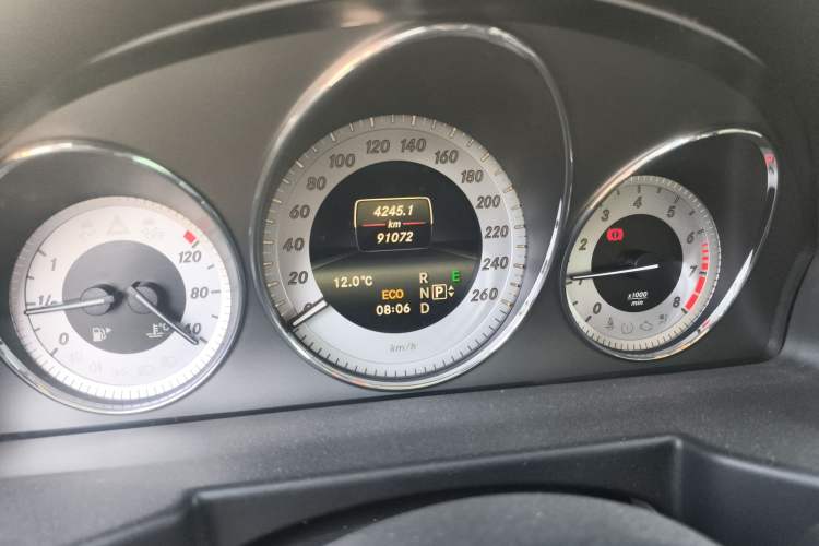 Used Mercedes-Benz GLK-Class 2015 GLK 260 4MATIC Dynamic Edition Ultimate Version
