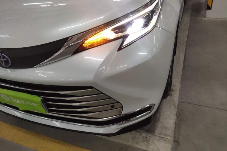 Used Toyota Sienna 2021 2.5L Hybrid Comfort Edition
