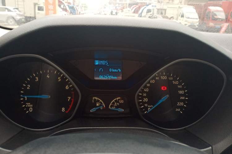 Used Ford Focus 2017 Sedan 1.6L Automatic Fashion Edition Smart Drive Version
