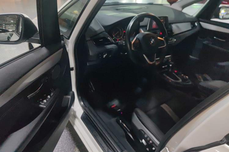 Used BMW 2 Series Active Tourer (Import) 2015 218i Leading Model
