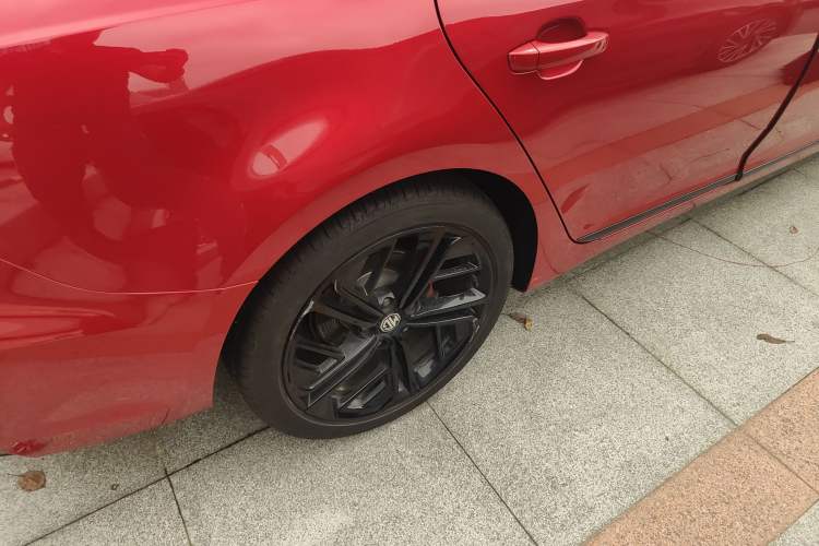 Used MG 6 2020 1.5T Automatic Trophy Flagship Edition Right Rear Wheel Hub