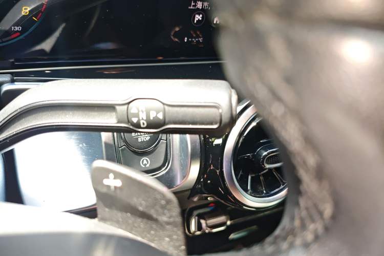 Used Mercedes-Benz GLB 2020 GLB 200 Dynamic Edition Gear Lever