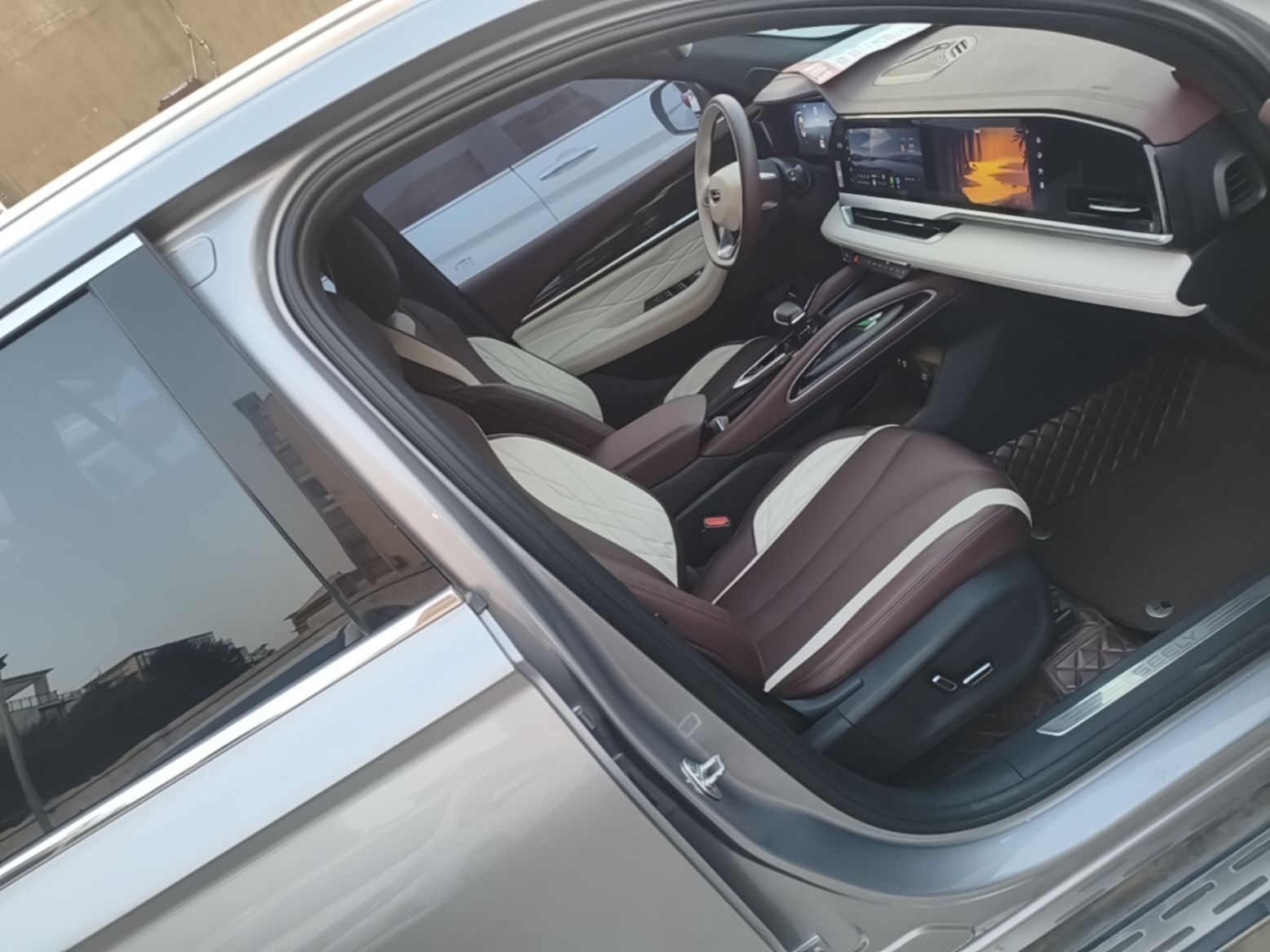 Geely Auto Monjaro L 2021 2.0TD DCT EVO Two-Wheel Drive Prestige Version — снимка 19