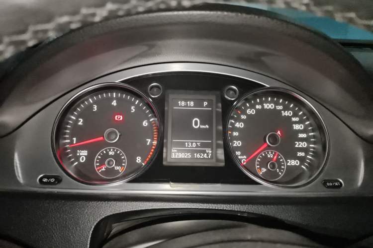 Used Volkswagen FAW-Volkswagen CC 2013 1.8TSI Prestige Model Instrument Cluster