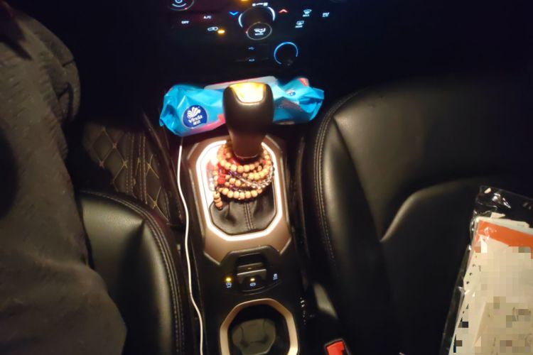 Used Jeep Renegade 2018 Connected Large Screen Version 180T Automatic High-Energy Edition