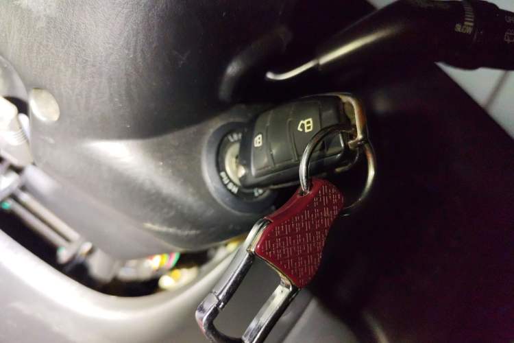 Used JAC Refine M5 2012 1.9T Diesel Manual Business Edition