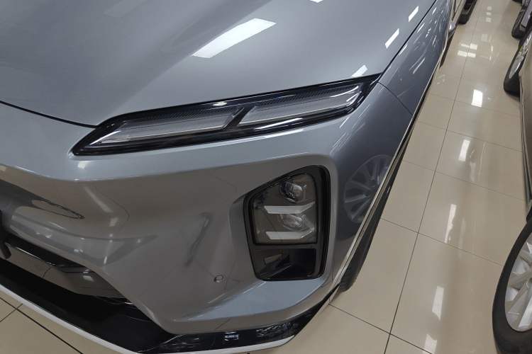 Used Nio ES6 2025 75 kWh Left Front Headlight