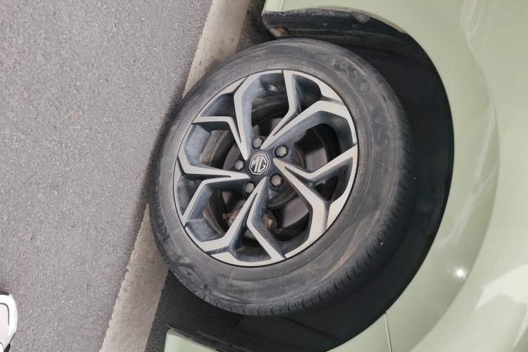 Used MG 5 2022 180 DVVT CVT Youth Flagship Edition