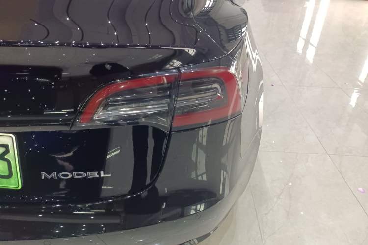 Used Tesla Model 3 2021 Standard Range Rear-Wheel Drive Upgraded Version 3D6 Right Rear Taillight