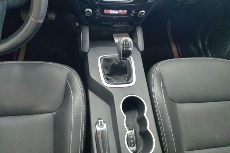 Used Geely Auto Vision X6 2016 1.8L Manual Luxury Model
