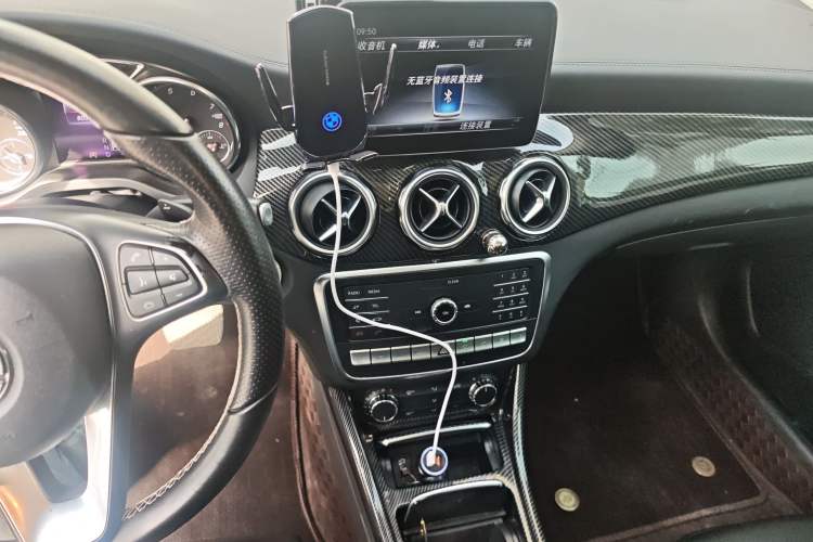 Used Mercedes-Benz GLA 2018 GLA 220 4MATIC Sport Edition Audio And AC Panel