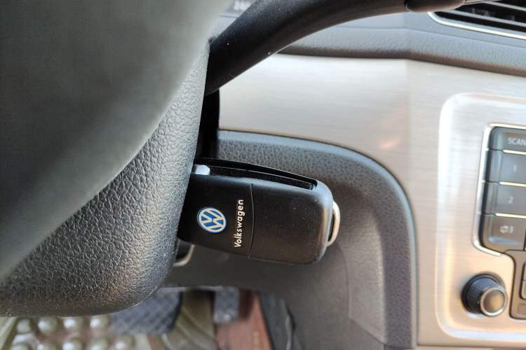 Used Volkswagen Lavida 2013 Restyled Classic 1.6L Automatic Comfort Edition