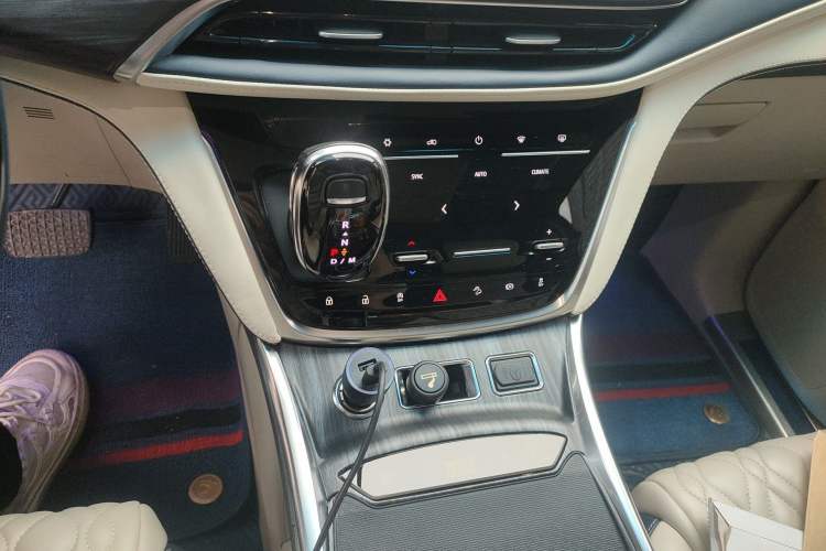 Used Buick GL8 2021 ES Landtrek 653T Comfort Edition Gear Lever