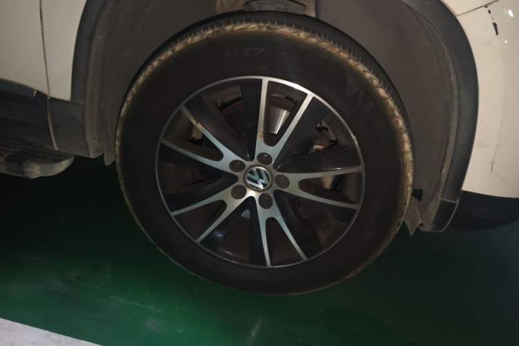 Used Volkswagen Tiguan 2015 2.0 TSI Automatic All-Wheel Drive Luxury Edition