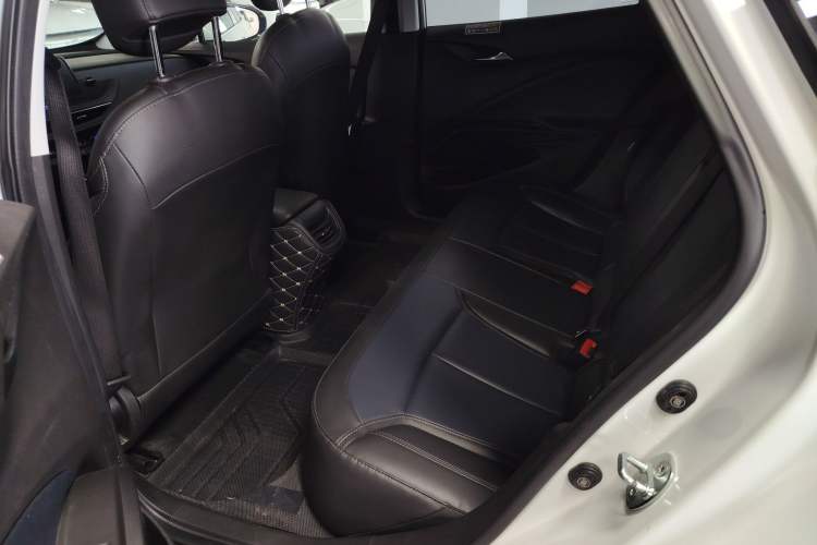 Used Buick Velite 6 2023 430km Range Commuter Version
