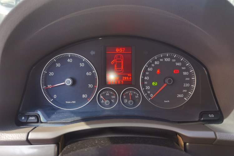 Used Volkswagen Sagitar 2006 2.0L Automatic Fashion Edition
