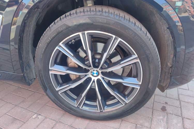 Used BMW X5 2022 Restyled xDrive 30Li Luxury Version M Sport Package
