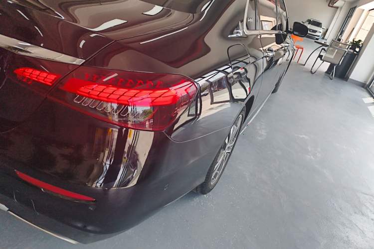 Used Mercedes-Benz E-Class 2021 E 260 L Sport Edition
