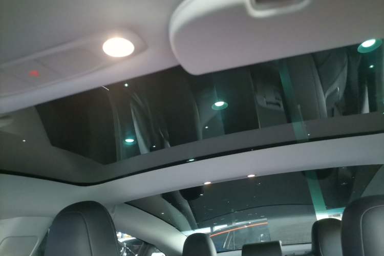 Used Tesla Model 3 (Import) 2019 Standard Range Rear-Wheel Drive Upgraded Version (52 kWh)