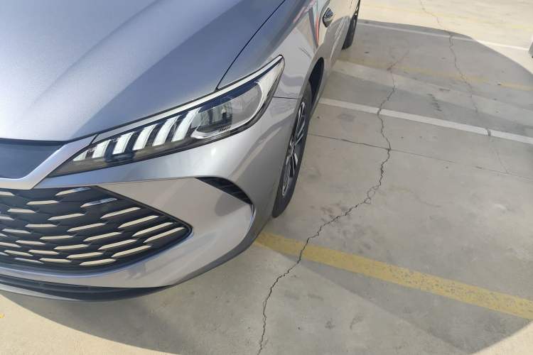 Used BYD Qin PLUS 2025 DM-i Smart Drive 120KM Superior Model
