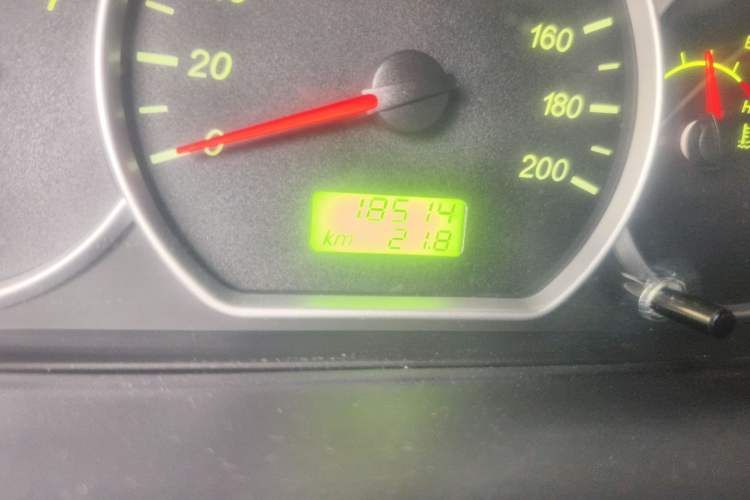 Used Wuling Hongguang 2021 1.5L S Base Version LAR Odometer Close Up