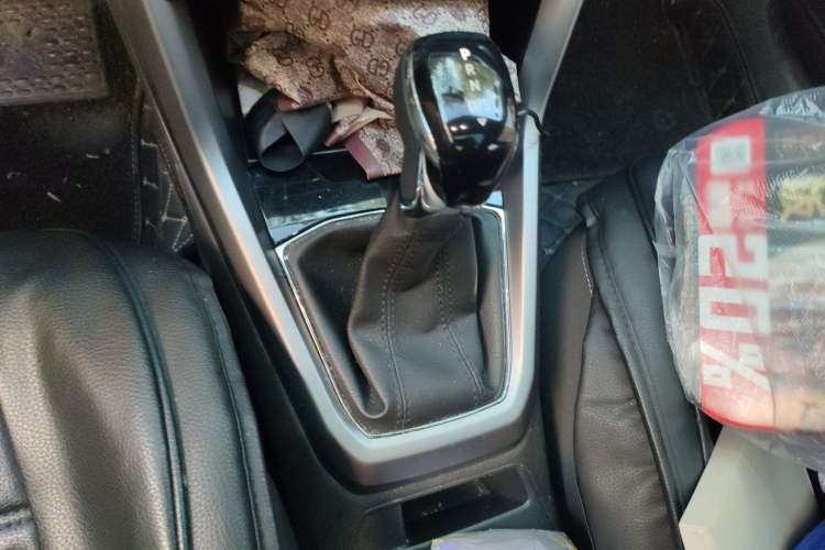 Used Volkswagen T-Cross 2019 280TSI DSG Comfort Edition Gear Lever