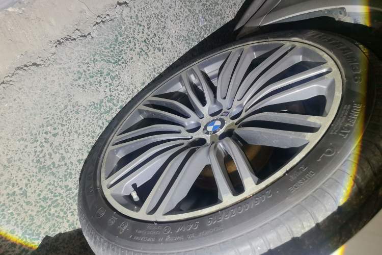 Used BMW 5 Series 2018 Facelifted 530Li xDrive M Sport Package
