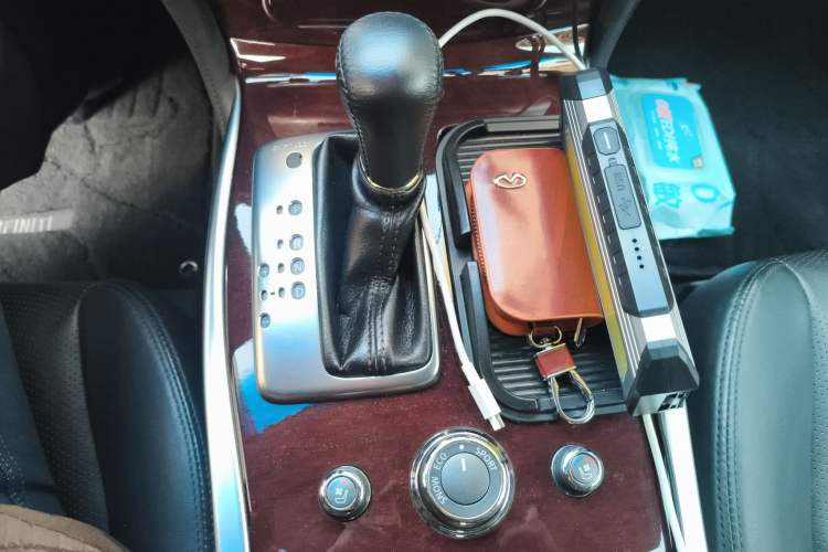 Used Infiniti Q70 2015 Q70L 2.5L Luxury Edition