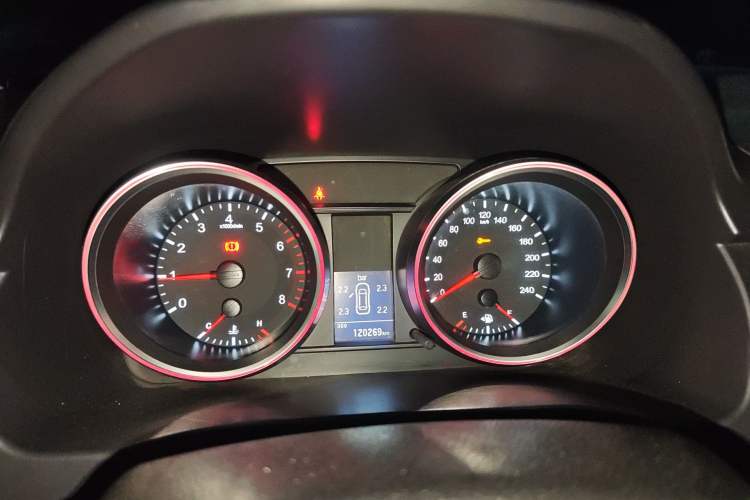 Used Haval H6 2015 Sport Edition 1.5T Manual Two-Wheel Drive Elite Model Instrument Cluster