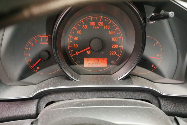 Used Honda Fit 2018 1.5L CVT Comfort Version Odometer Close Up