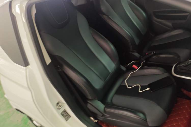 Used Roewe Clever 2022 311km QiQi BoBo Edition Right Front Seat