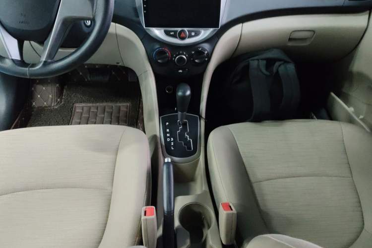 Used Hyundai Verna (older generation) 2014 1.4L Automatic Smart GLS
