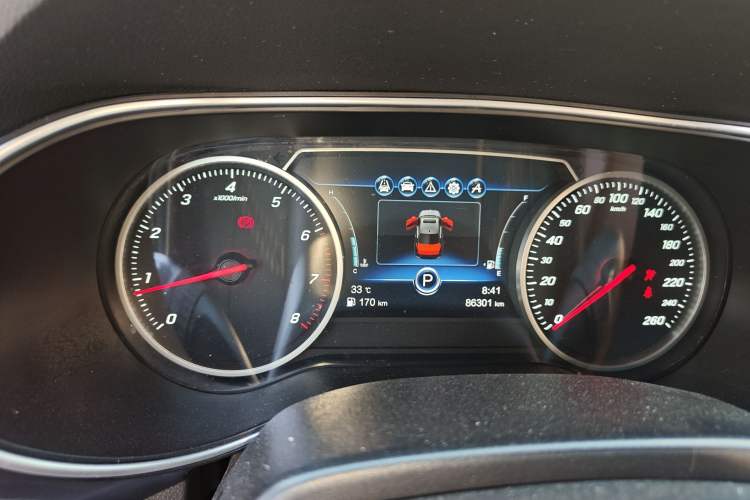 Used Hongqi H5 2018 30TD Smart Connect Dynamic Edition Instrument Cluster