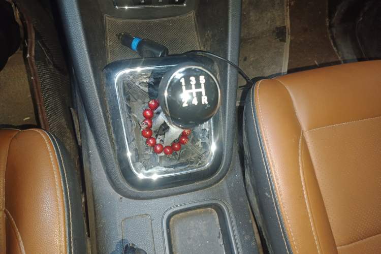 Used CHANGAN OSHAN CX70 2016 1.6L Manual Luxury Model
