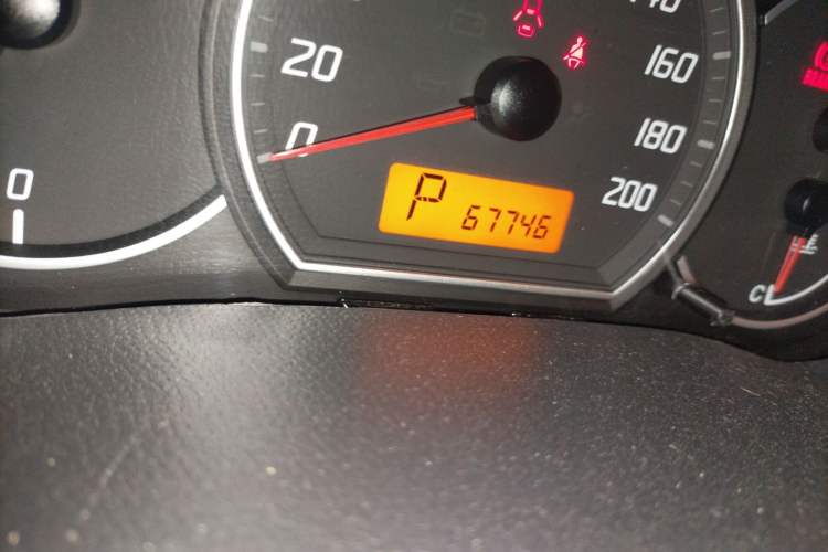 Used Suzuki Swift 2016 1.5L Automatic Fashionable Coolplay Edition