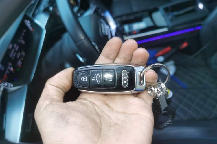 Used Audi A8 2023 A8L 50 TFSI quattro Prestige Edition Vehicle Key