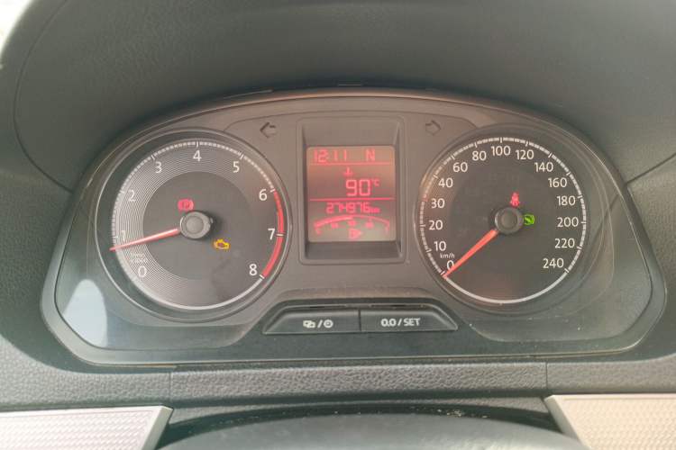 Used Volkswagen Jetta 2017 1.5L Automatic Comfort Model Odometer Close Up