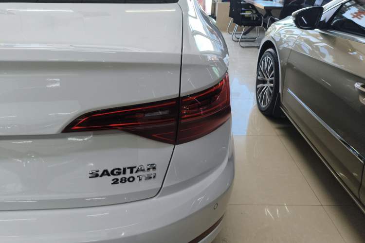 Used Volkswagen Sagitar 2022 280TSI DSG Excellence Edition Exterior 3