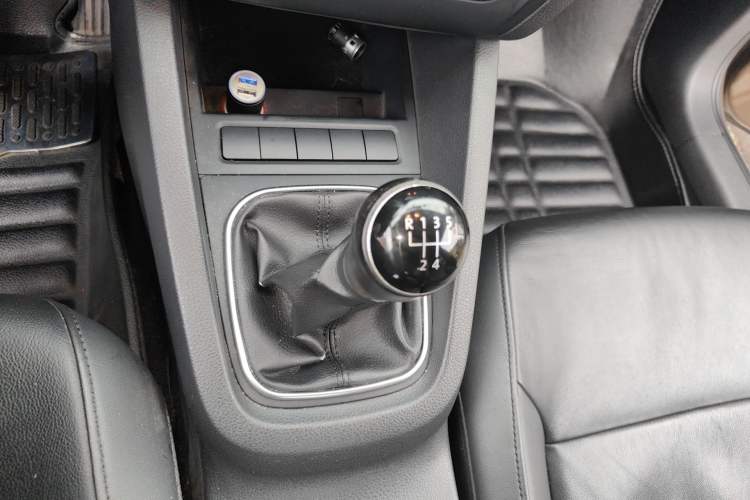 Used Volkswagen Sagitar 2014 Revised Version 1.6L Manual Comfort Edition