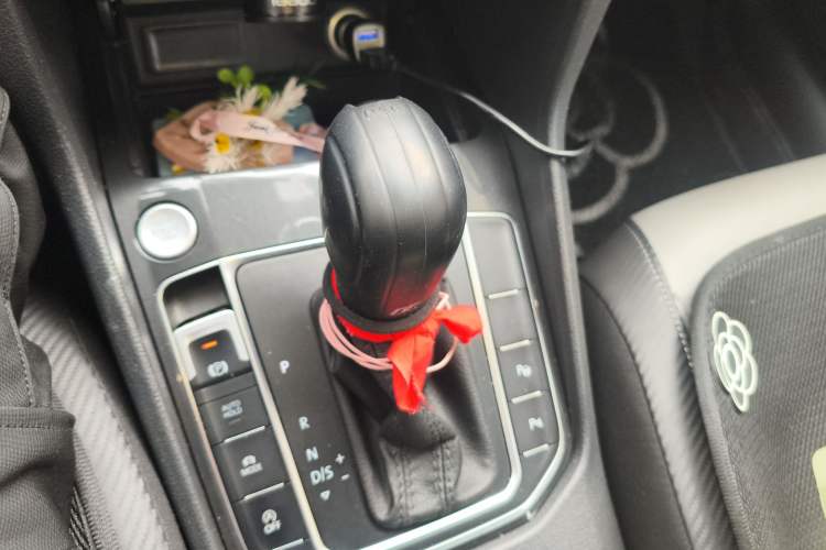 Used Volkswagen Golf Sportsvan 2019 280TSI Automatic Voyage Model China V Standard
