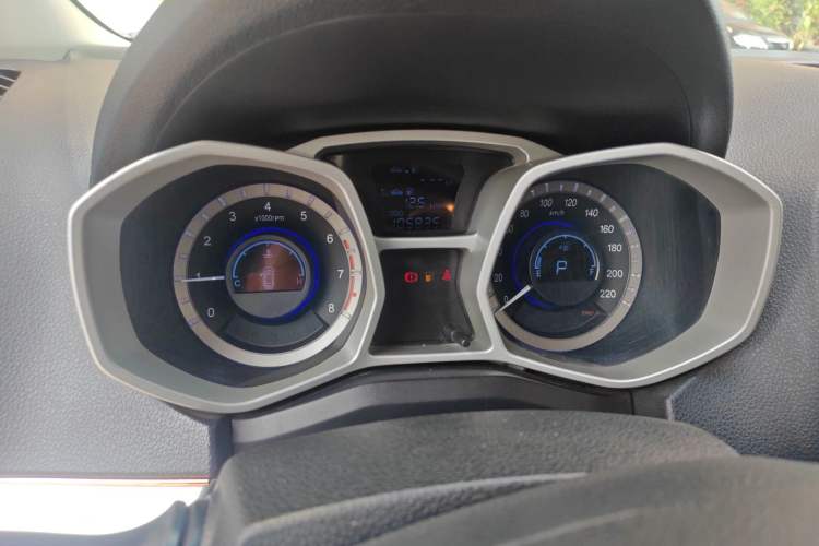 Used JAC Group Refine S3 2016 1.5L CVT Luxury Smart Version