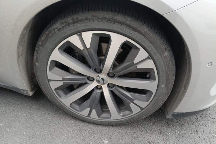 Used Nio ET7 2022 100kWh First Edition Right Front Wheel Hub