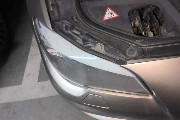 Used BMW 5 Series 2013 525Li Luxury Model Right Front Headlight