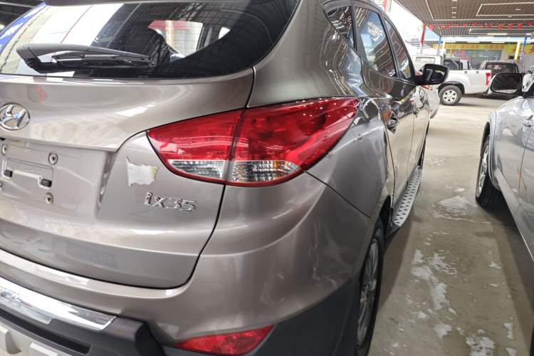 Used Hyundai ix35 2015 2.0L Manual Two-Wheel Drive Comfort Version China IV Standard