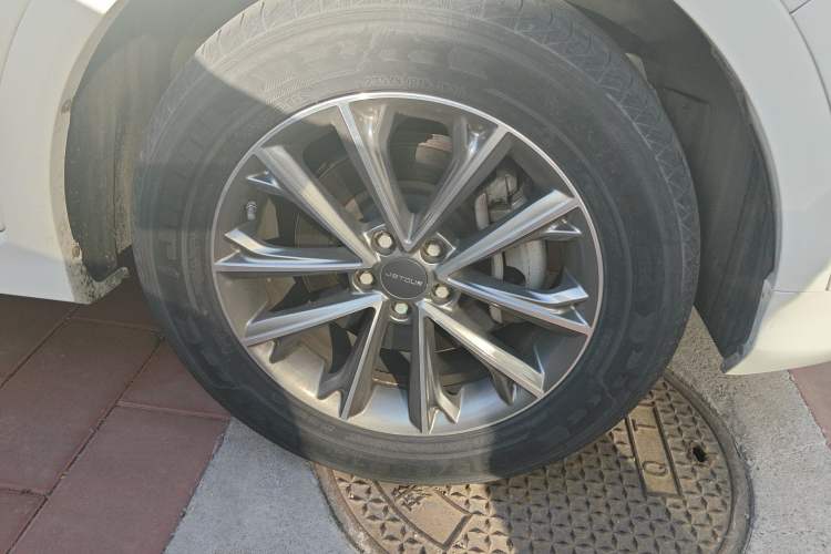 Used JETOUR X70 2020 1.5T DCT Comfort Edition 5-seater Right Front Wheel Hub