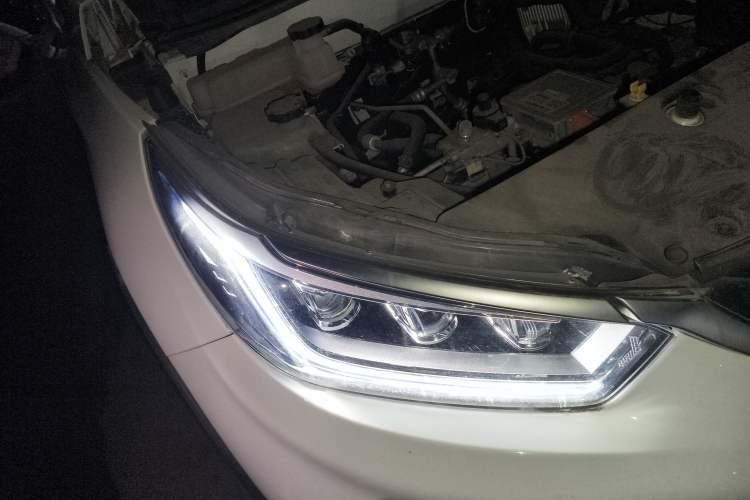 Used BYD Yuan Pro 2023 401 km Deluxe Version Right Front Headlight