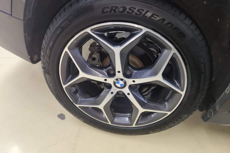 Used BMW X1 2018 sDrive18Li Luxury Model
