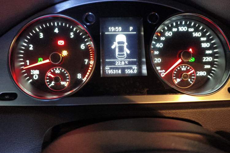 Used Volkswagen FAW-Volkswagen CC 2011 2.0 TSI Ultimate Edition
