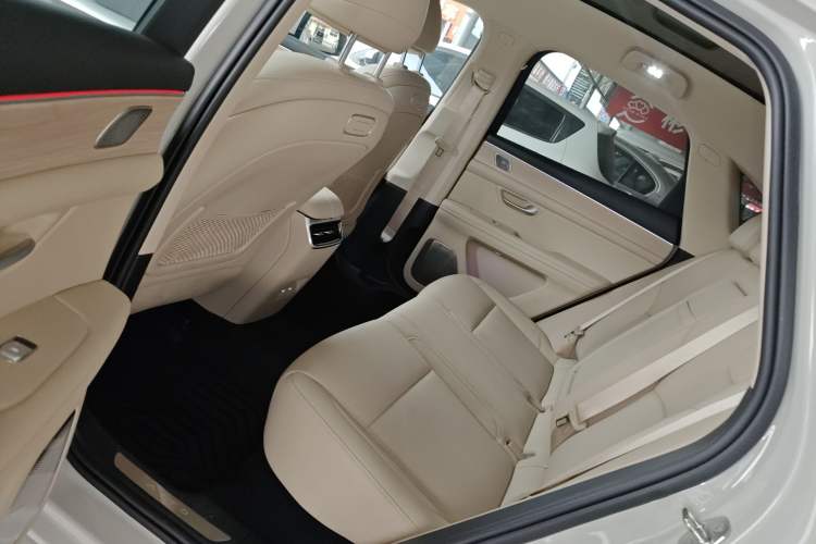 Used Hima AITO M5 2025 Extended-Range Ultra All-Wheel-Drive Version Left Rear Seat